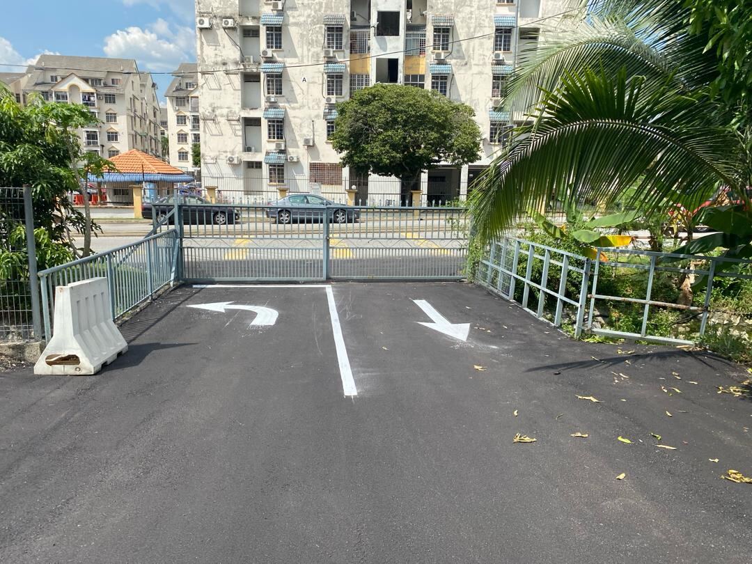 Masjid Al-Mustaqim complex — resurfaced premix and marking